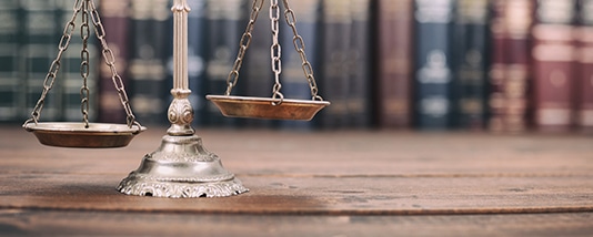 Chiavi con porta chiavi a forma di casa