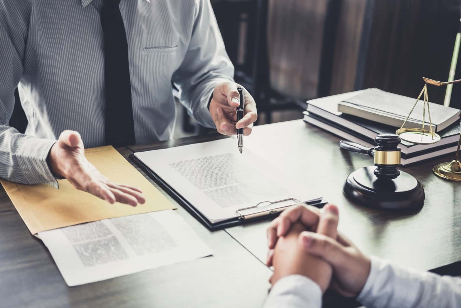How to Choose a Los Angeles Motorcycle Injury Lawyer - McNicholas How to Choose a Los Angeles Motorcycle Injury Lawyer - McNicholas
